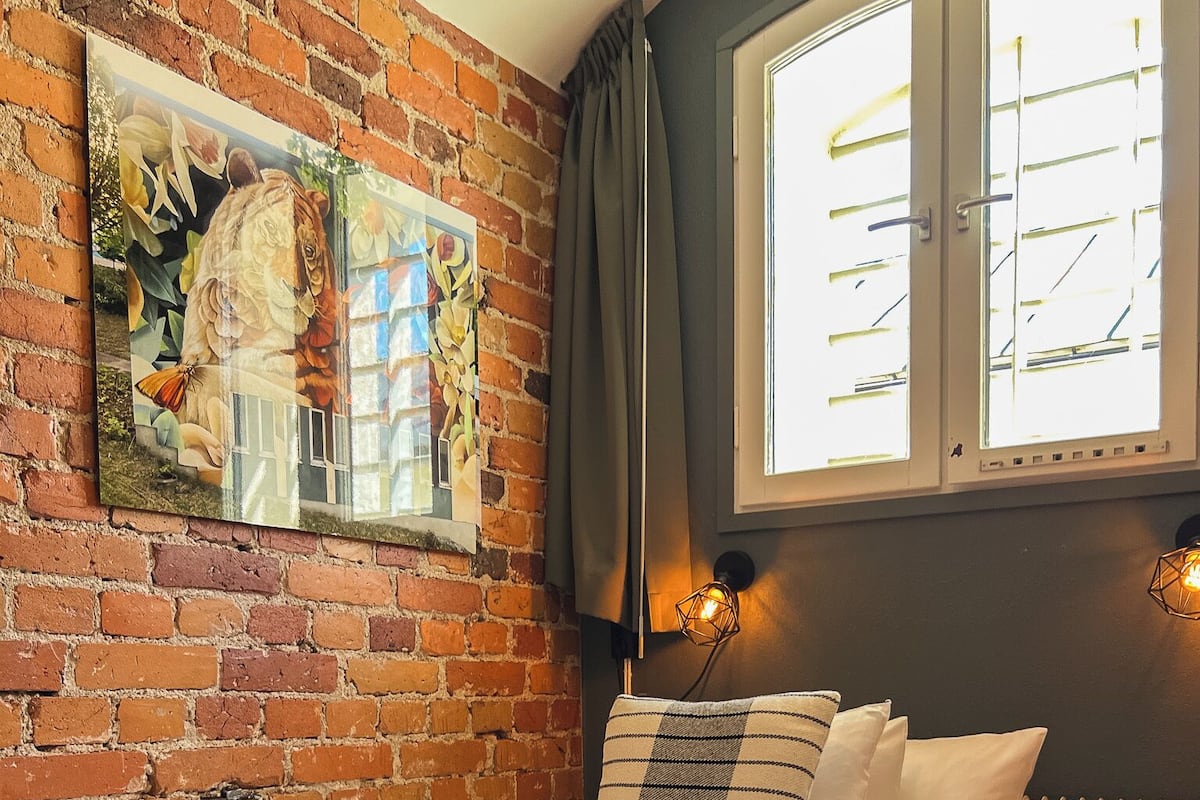 Prison Cell Double Bed | 1 bedroom, blackout drapes, free WiFi, bed sheets
