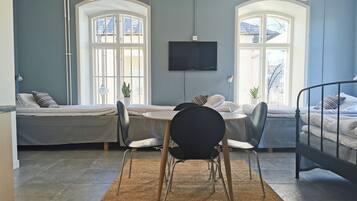 Family Room (5 adults) | 1 bedroom, blackout drapes, free WiFi, bed sheets