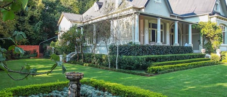 Jardines del alojamiento