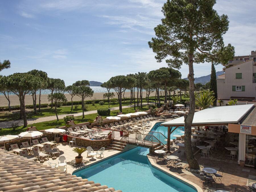 Outdoor pool, pool umbrellas, pool loungers