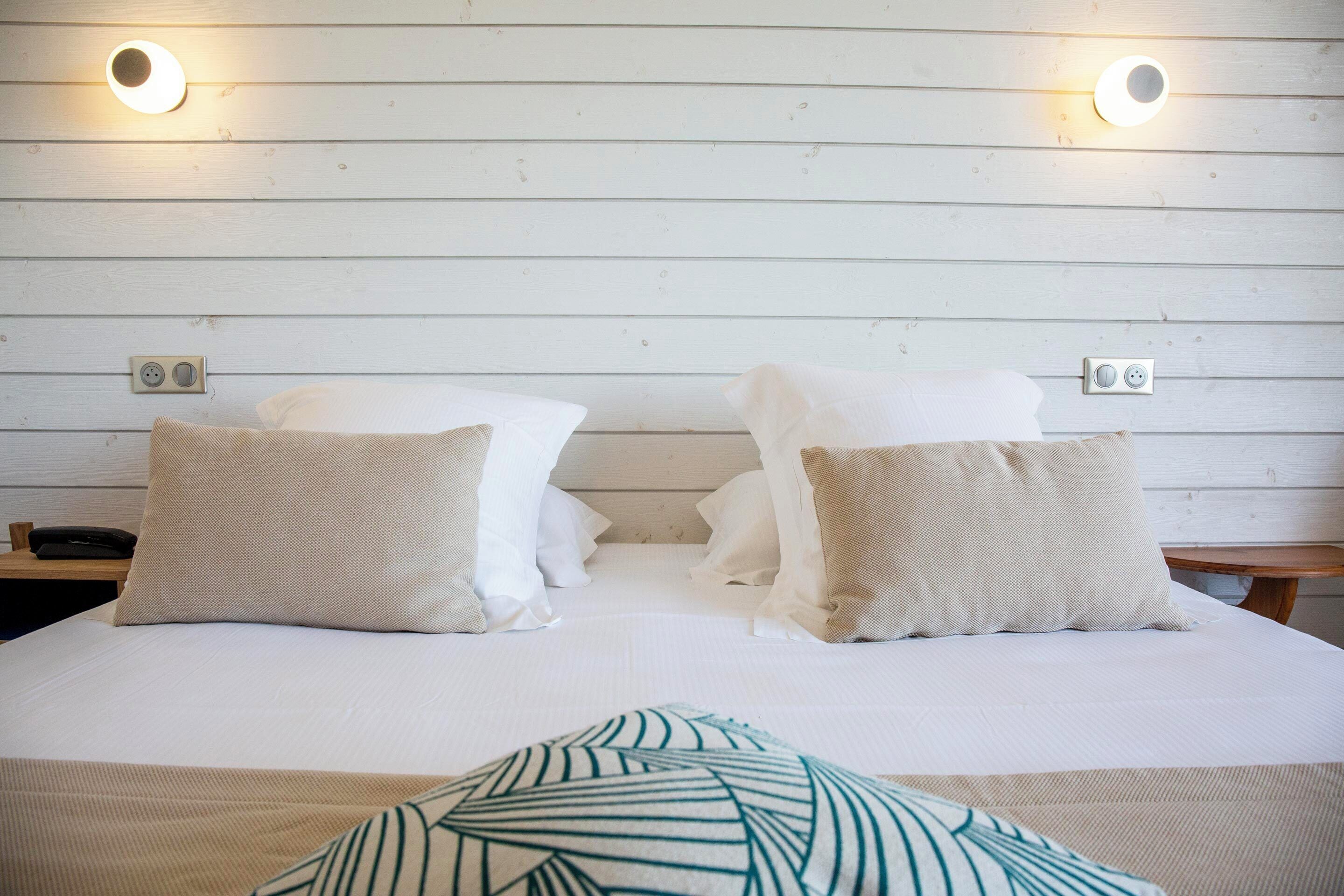 family quadruple room, 1 bedroom | 1 bedroom, minibar, in-room safe, desk