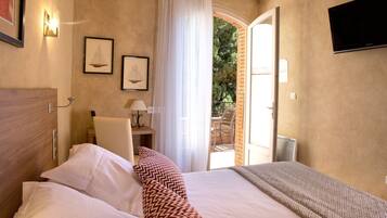 In-room safe, desk, iron/ironing board, free cots/infant beds