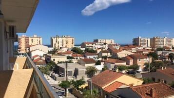 Vue depuis lâhĂ©bergement