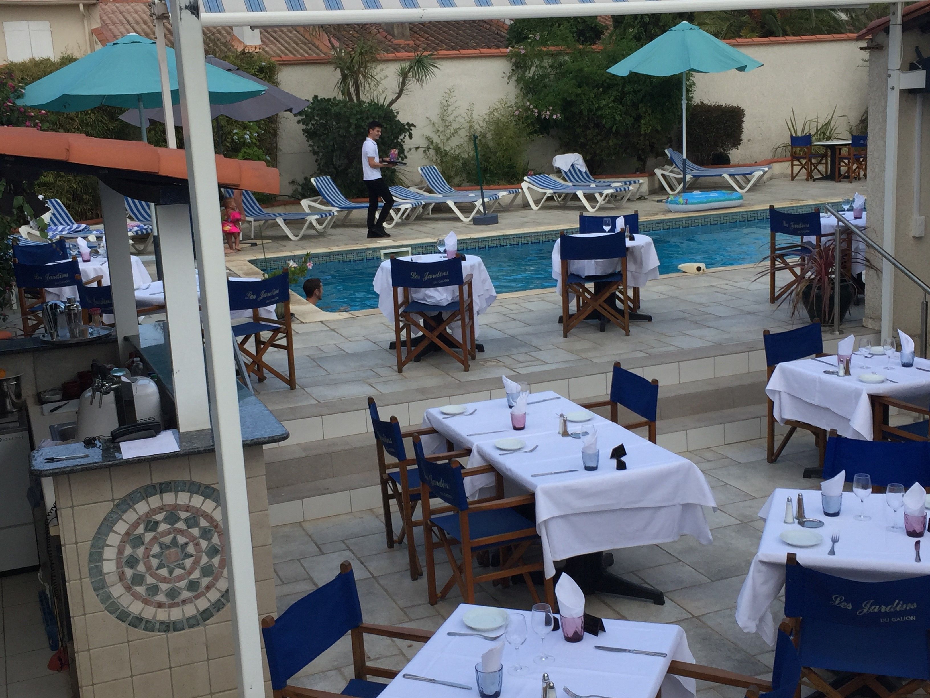 breakfast, lunch, dinner served; regional cuisine