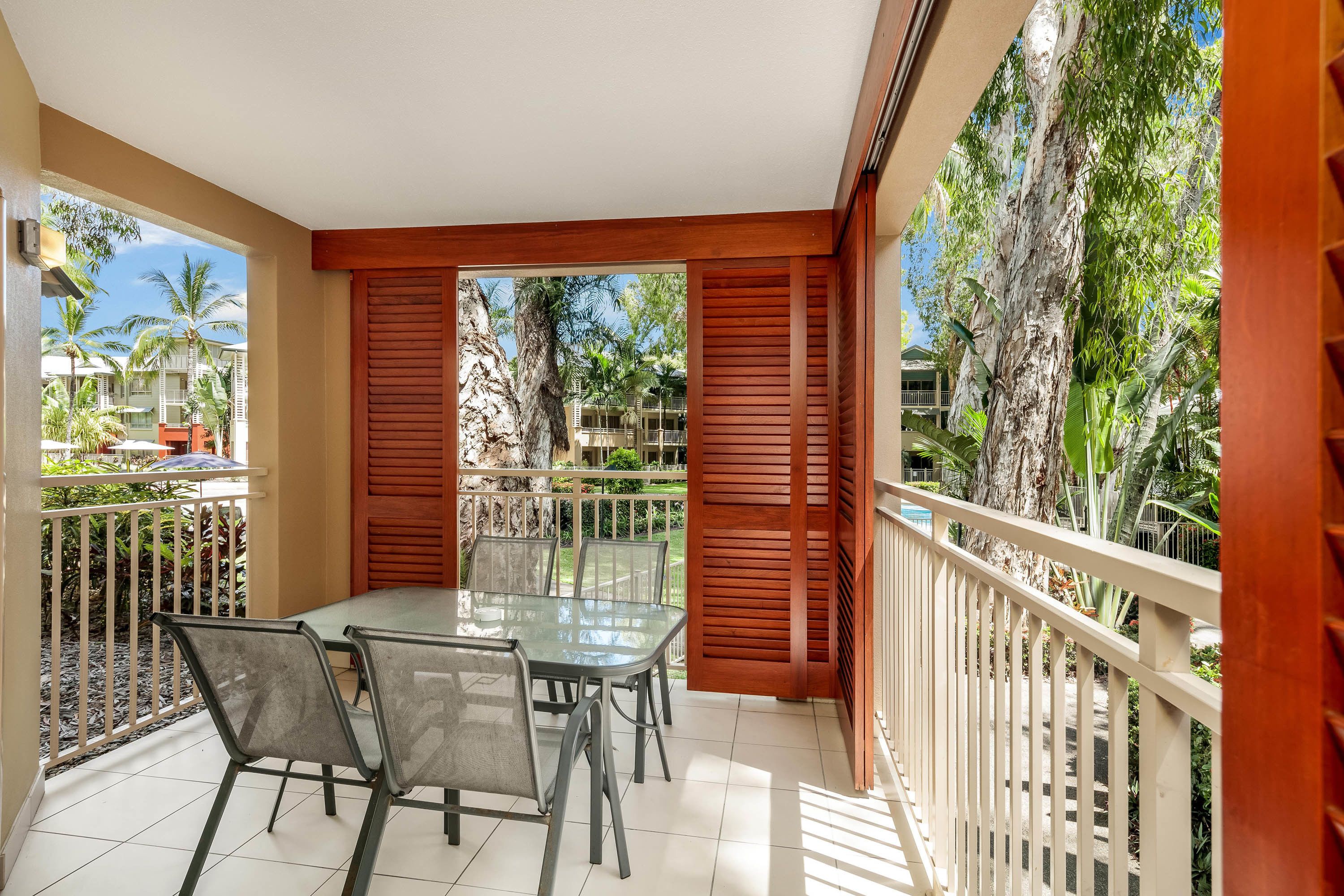 2 bedroom dual key | balcony