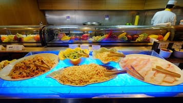 Free daily full breakfast