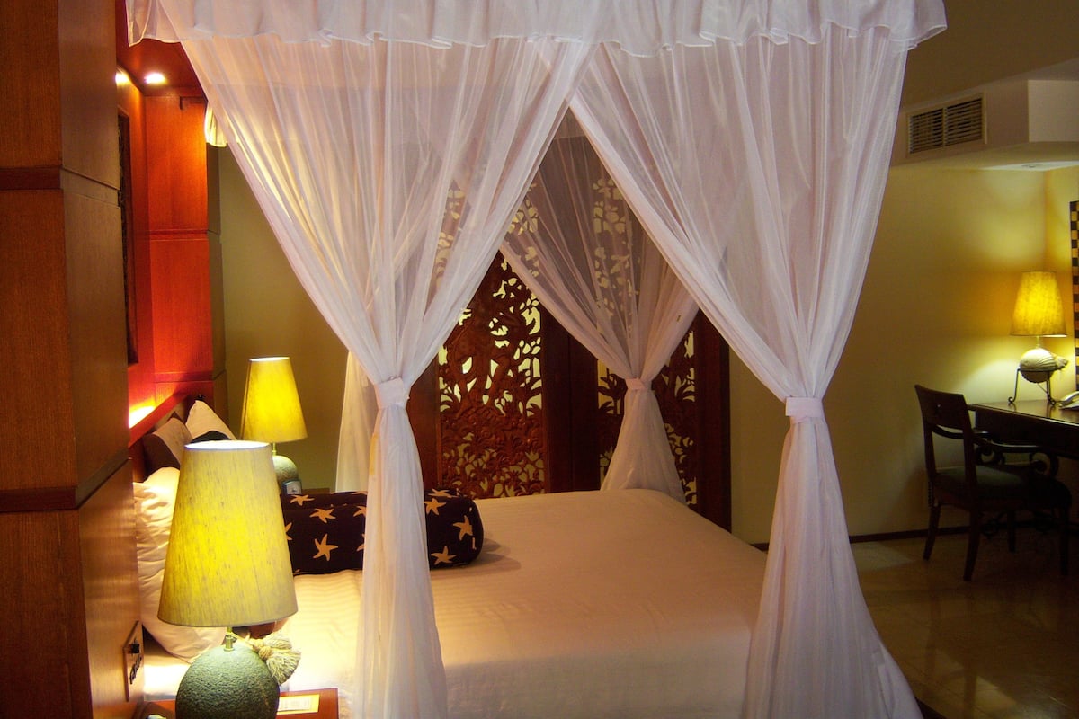 pool villa club duplex family (lagoon swimming pool with private  jacuzzi) | premium bedding, minibar, in-room safe, desk