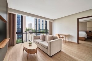 Suite, 1 Bedroom, City View | Hypo-allergenic bedding, minibar, in-room safe, desk - Sheraton Hanoi West (Hanoi)