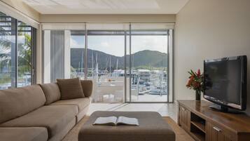 Penthouse - 3 sovrum | Vardagsrum | Platt-tv och dvd-spelare