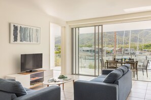 Room, 3 Bedrooms | Living area