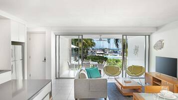 Superior kamer, 2 slaapkamers | Een kluis op de kamer, individueel gemeubileerd