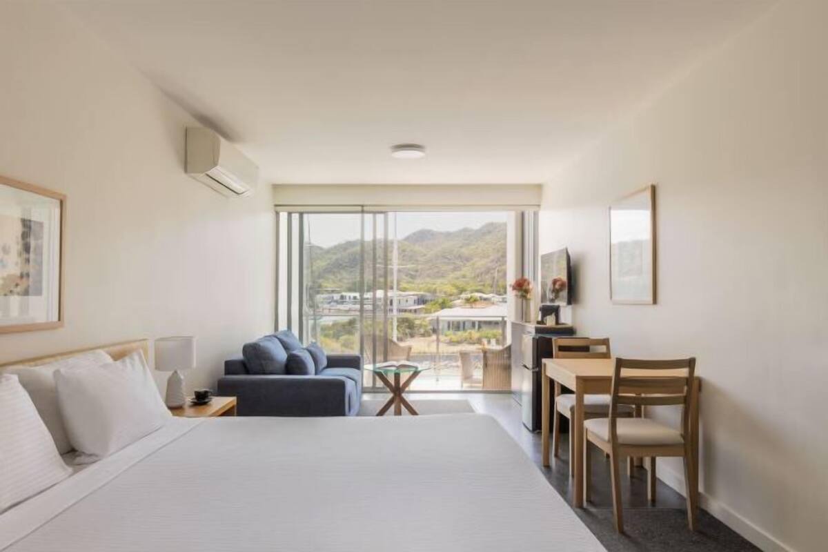 In-room safe, individually furnished, iron/ironing board, free WiFi