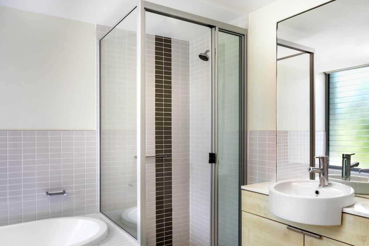 In-room safe, individually furnished, iron/ironing board, free WiFi