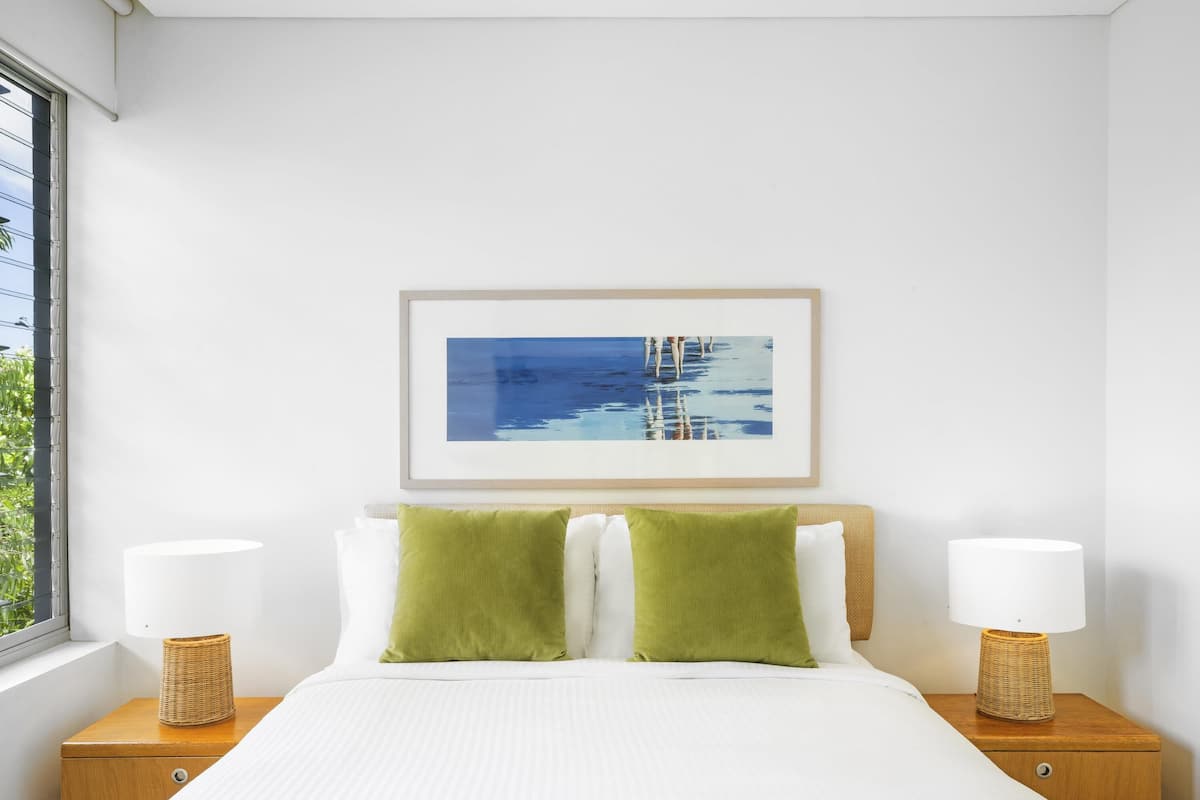 Apartment, 2 Bedrooms | In-room safe, individually furnished, iron/ironing board, free WiFi