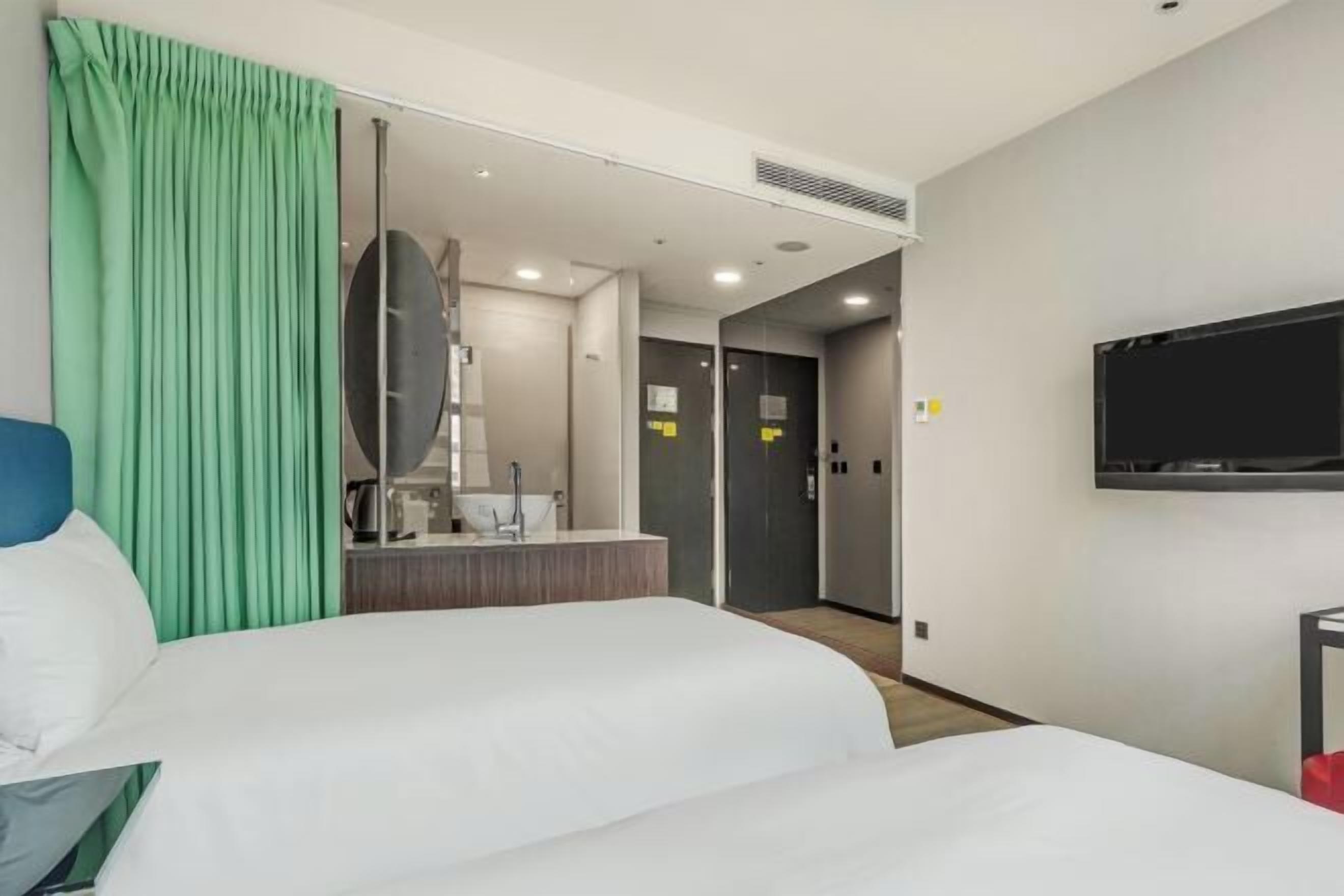 In-room safe, desk, laptop workspace, iron/ironing board
