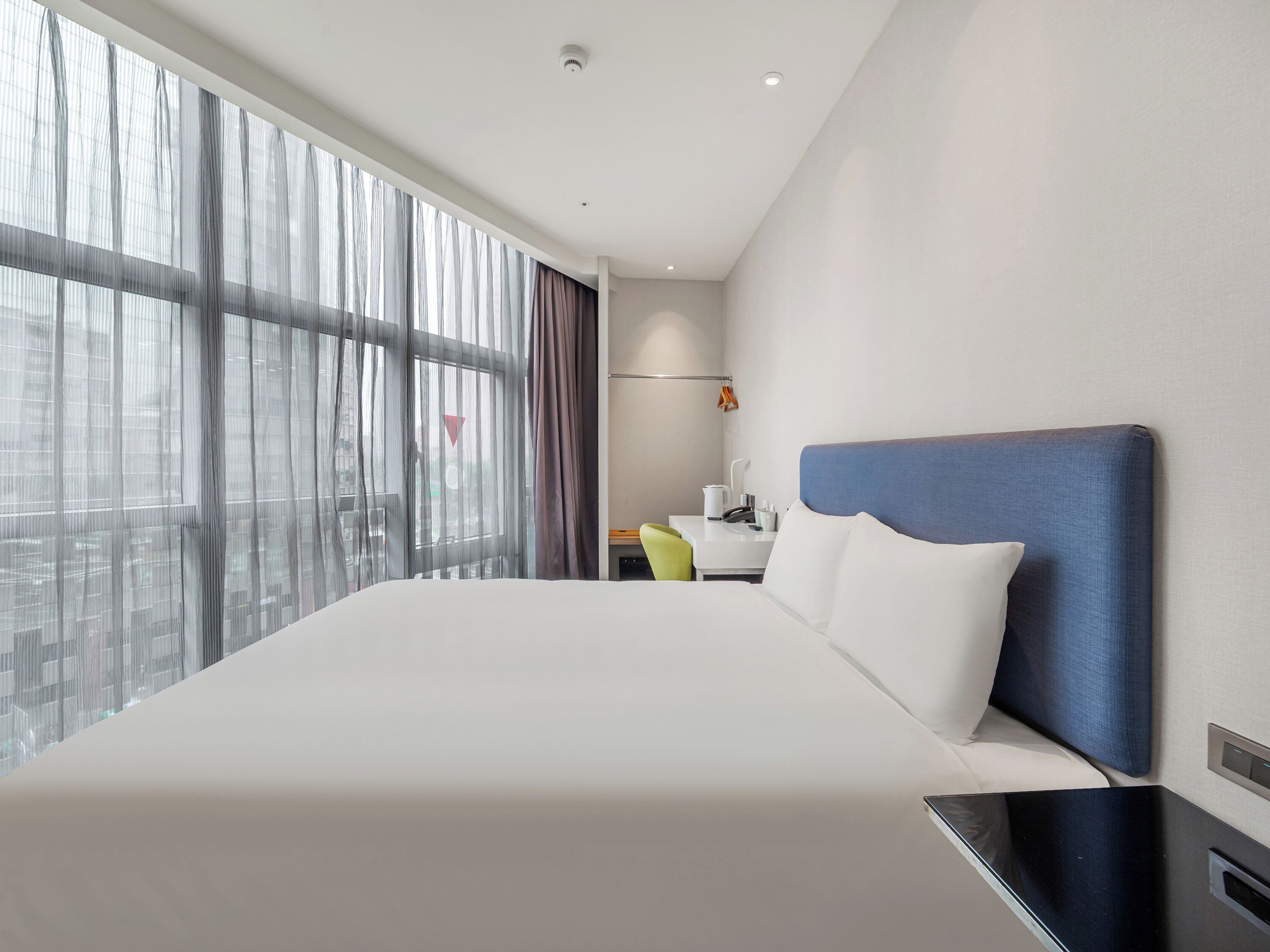 Standard Double Room | In-room safe, desk, laptop workspace, iron/ironing board