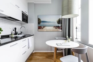 Private kitchen - Biz Apartment Gärdet (Stockholm)