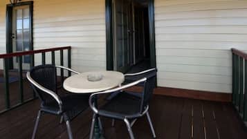 Queen Room with Balcony | Balcony