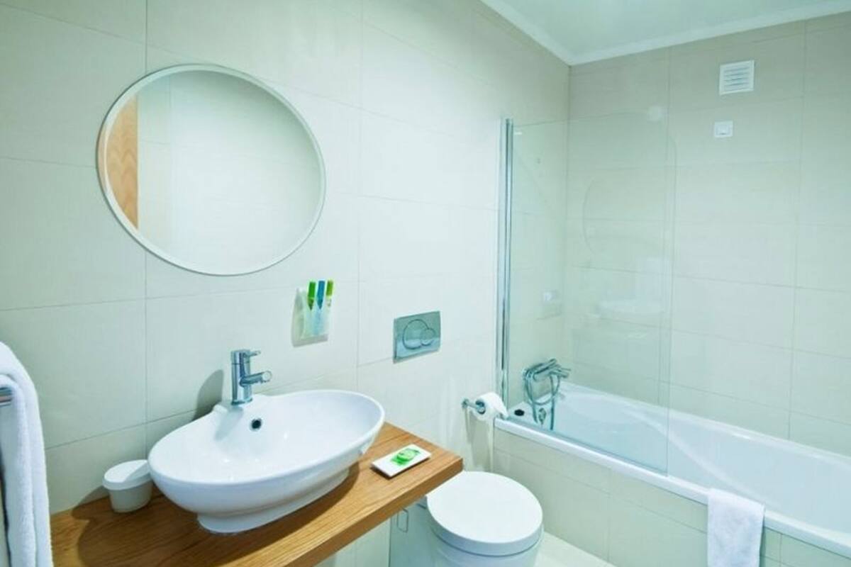 free toiletries, hair dryer, bidet, towels