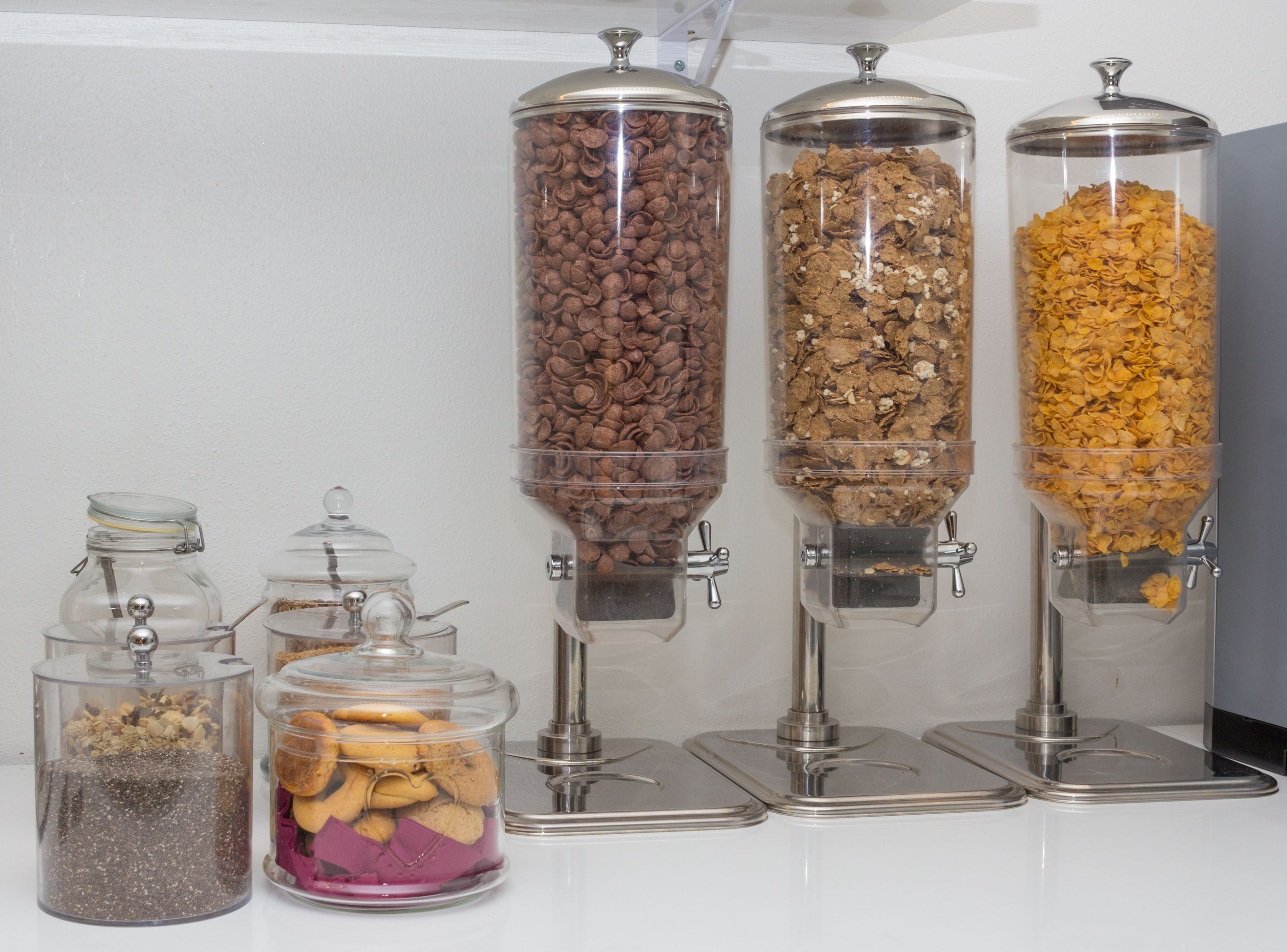 free continental breakfast