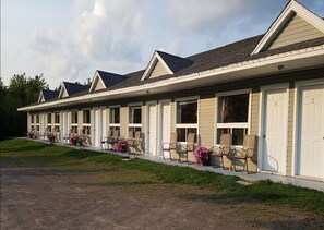 Mặt tiền nơi lưu trú