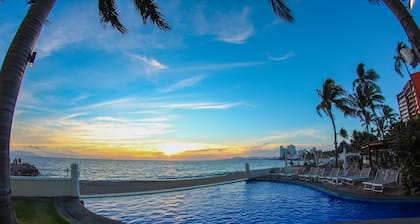 Plaza Pelicanos Grand Beach Resort - All Inclusive
