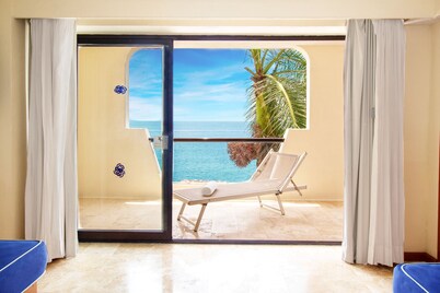 Plaza Pelicanos Grand Beach Resort - All Inclusive