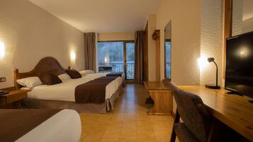 Quadruple Room (4 Adults) | In-room safe, desk, blackout curtains, soundproofing