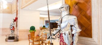 Golden Crown China Hotel