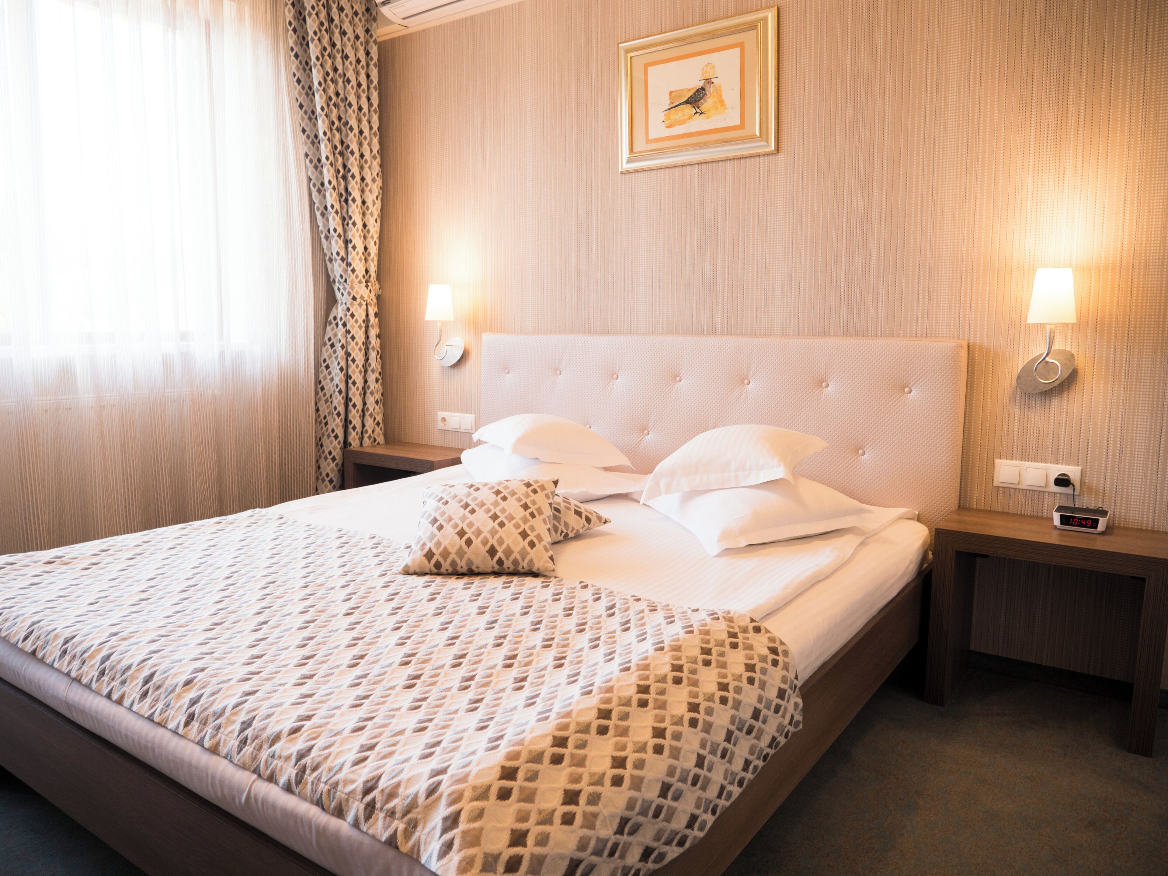 Deluxe Suite, 1 Queen Bed, Non Smoking (with Sofabed)