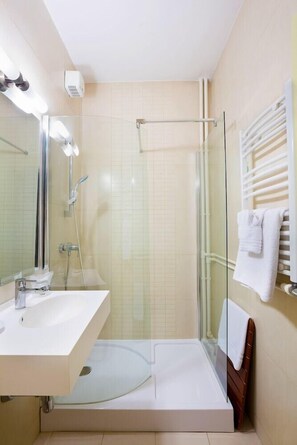 Bathroom - Dunarea Hotel (Galati)
