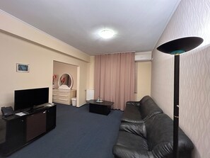 Living area - Dunarea Hotel (Galati)