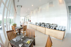 Daily local cuisine breakfast (THB 180 per person)