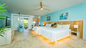 Pillowtop-bedden, een kluis op de kamer, een bureau