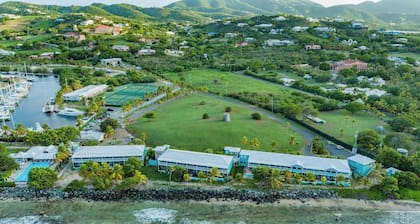 Tamarind Reef Resort Spa & Marina