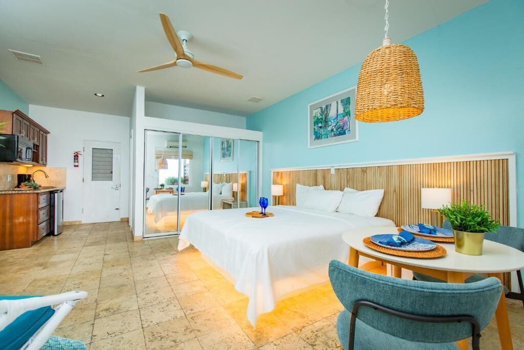 Superior Room, 1 King Bed, Kitchenette, Oceanfront | Pillow-top beds, in-room safe, desk, blackout curtains