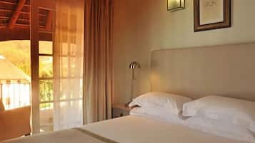 Villa, 1 Bedroom | In-room safe, desk, iron/ironing board, free cots/infant beds