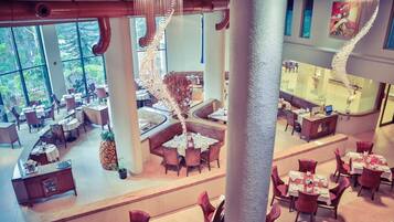 Breakfast, lunch, dinner served; pool views