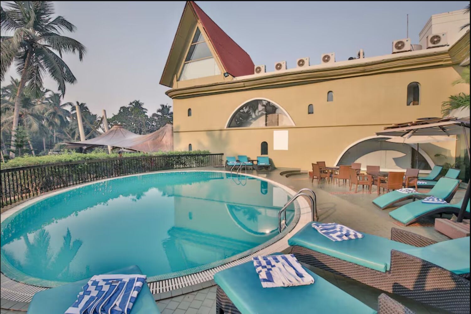 Deluxe Room | Premium bedding, memory foam beds, in-room safe, desk