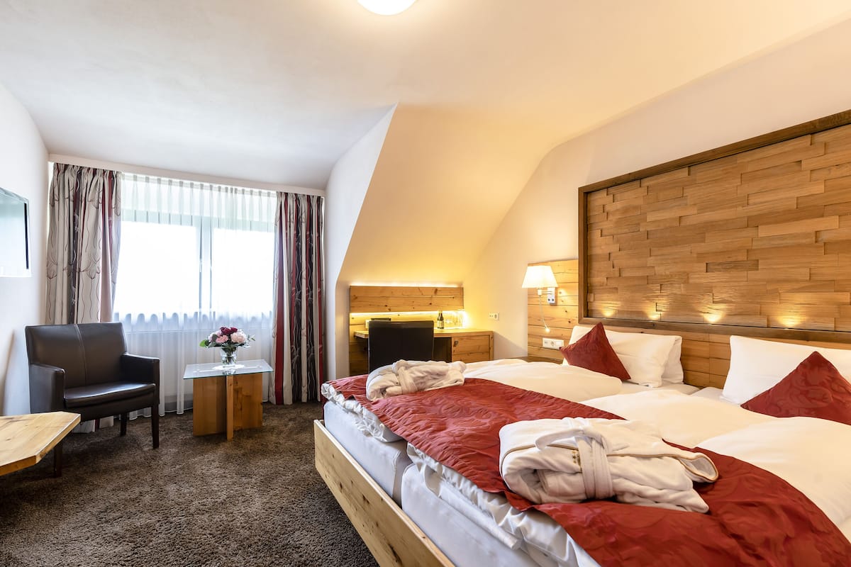 Habitación doble (Schwarzwald) | 1 habitación, ropa de cama de alta calidad y camas con pillow-top