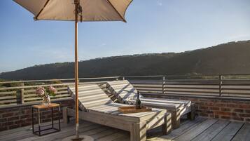 Superior Room with Deck (5) | Terrace/patio