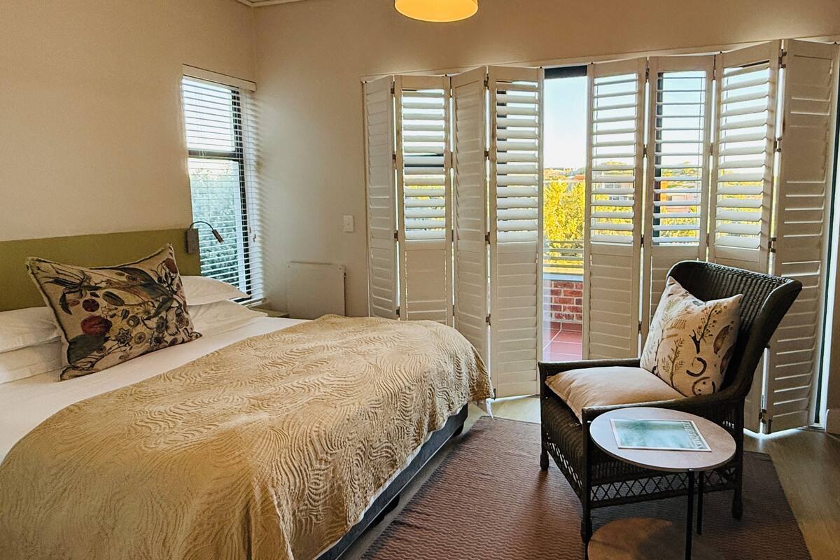 Luxury Room 1 | Premium bedding, in-room safe, blackout drapes
