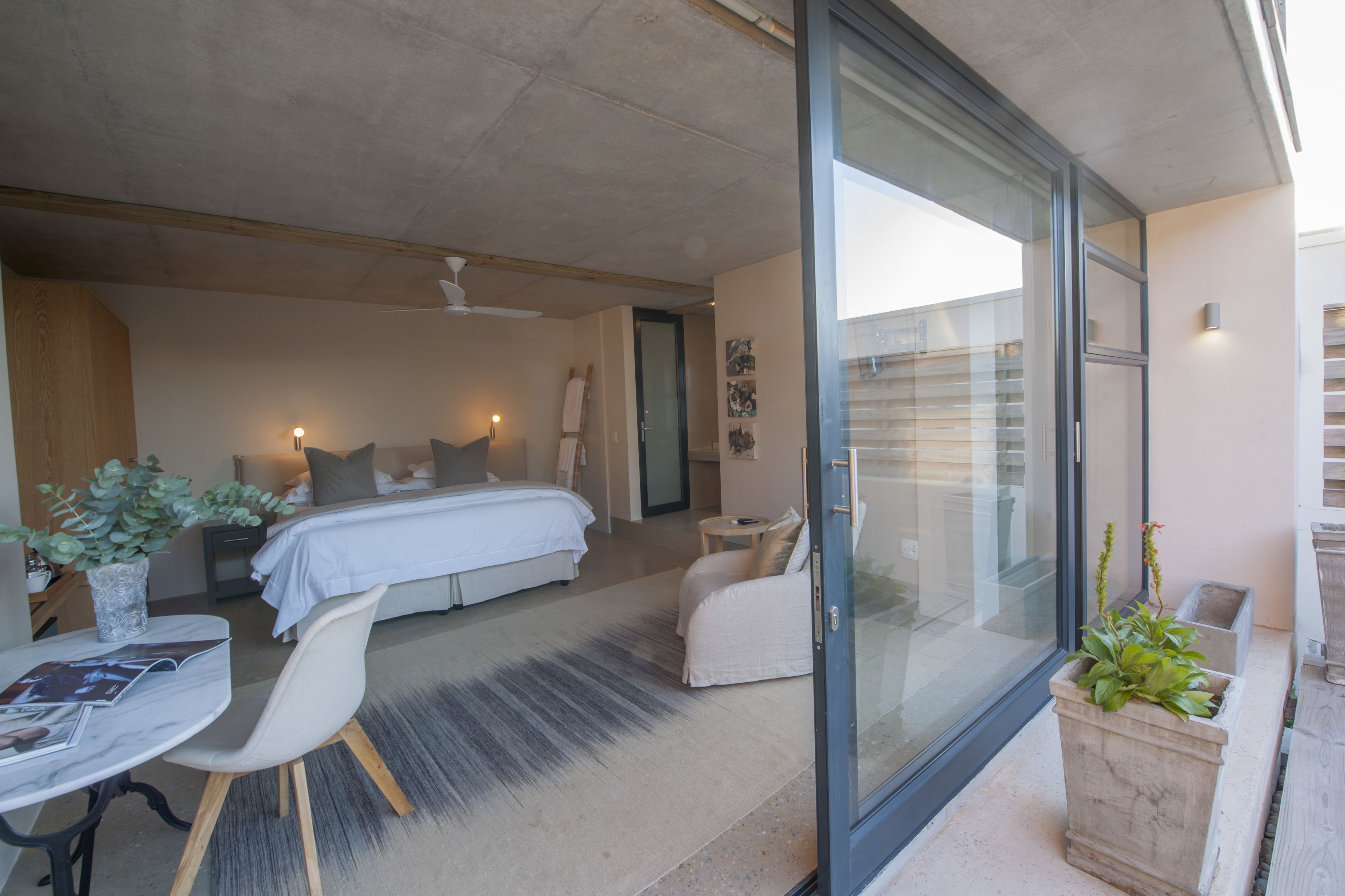 Superior-Doppel- oder -Zweibettzimmer, zum Garten hin | Hochwertige Bettwaren, Zimmersafe, individuell dekoriert