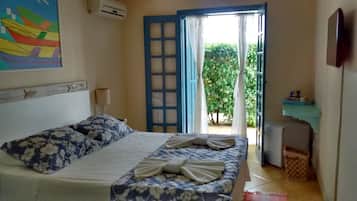 Standard Double Room | Minibar, in-room safe, desk, free WiFi