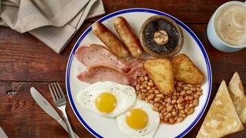 Desayuno inglés todos los días (con cargo)