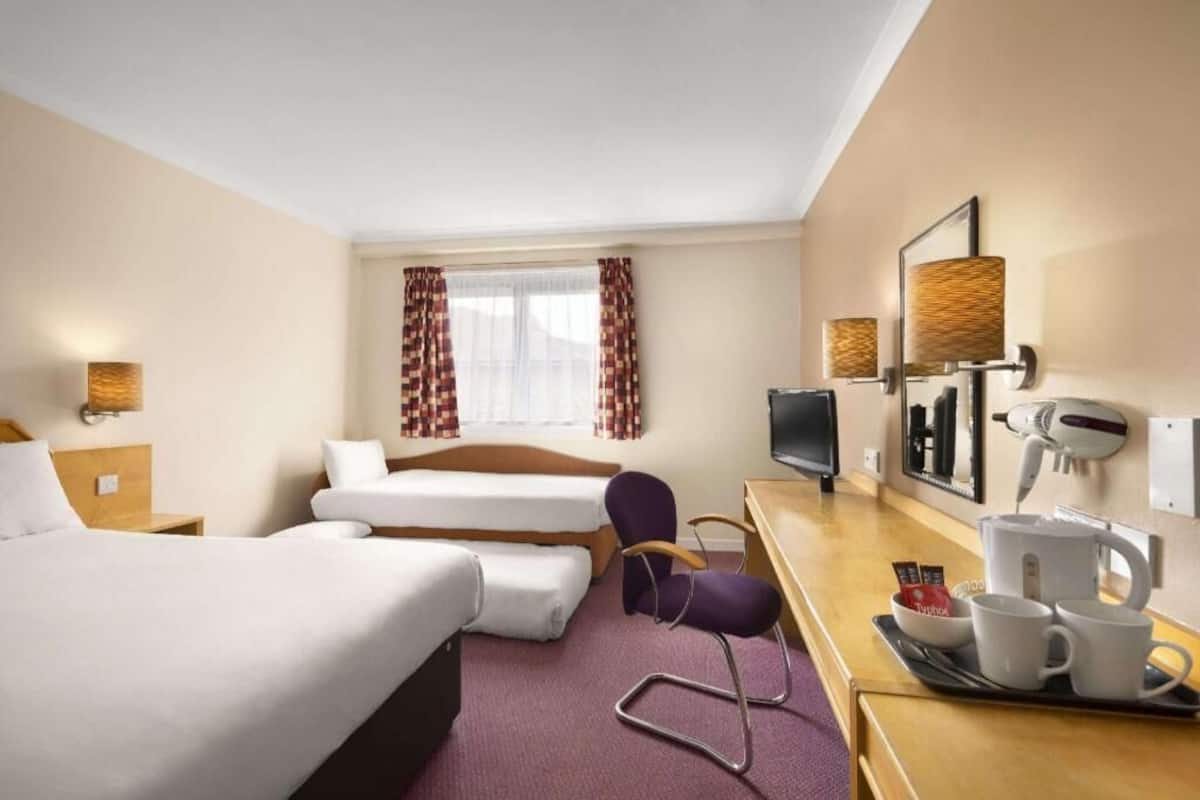 Desk, laptop workspace, free cribs/infant beds, free WiFi