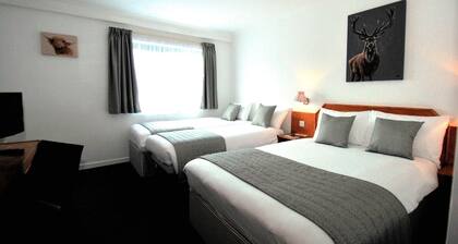 Days Inn by Wyndham Hamilton