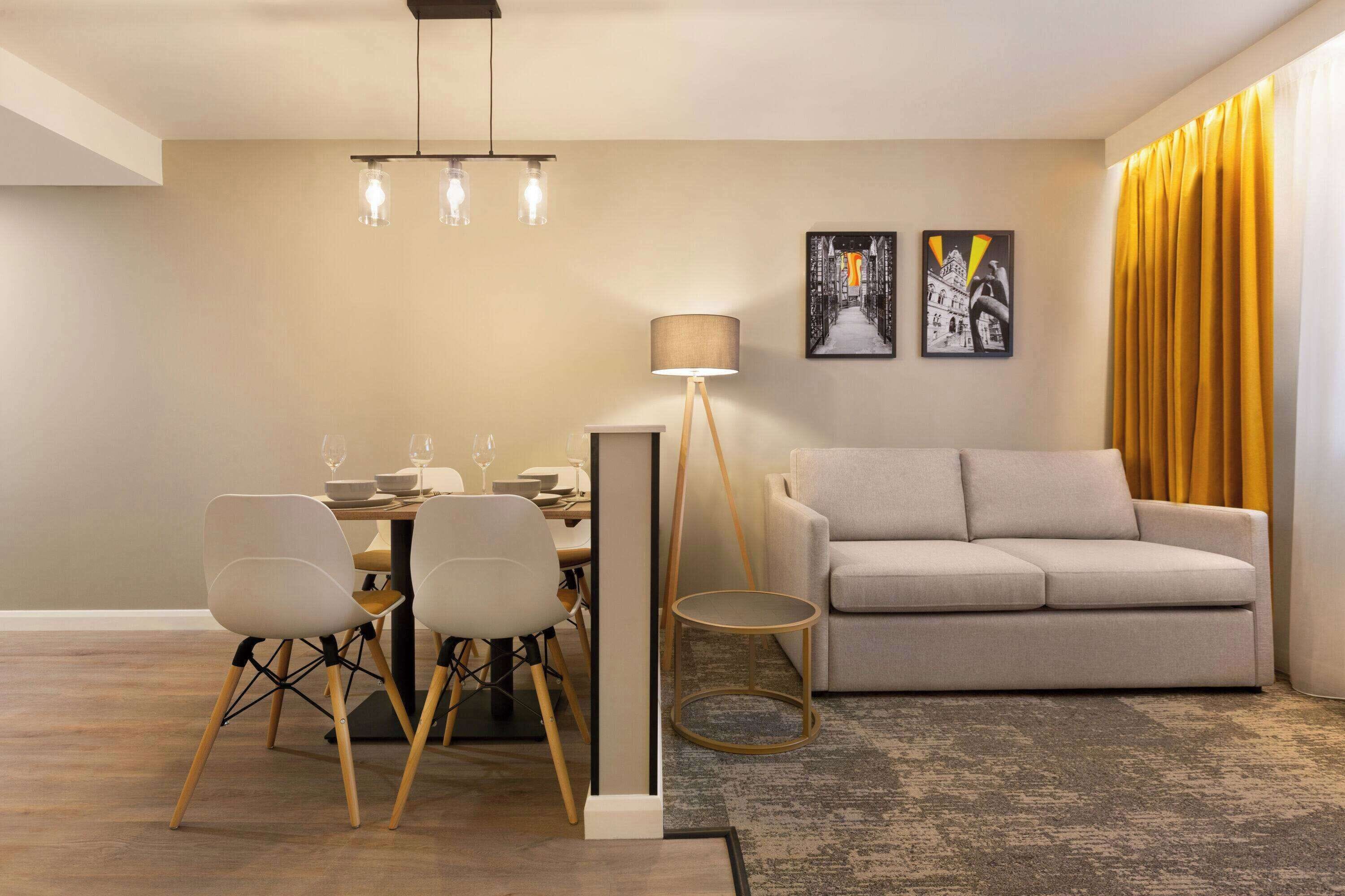 apartment, 2 bedrooms (1 king, 2 twin, and 1 sofabed) | desk, laptop workspace, free cots/infant beds, free wifi