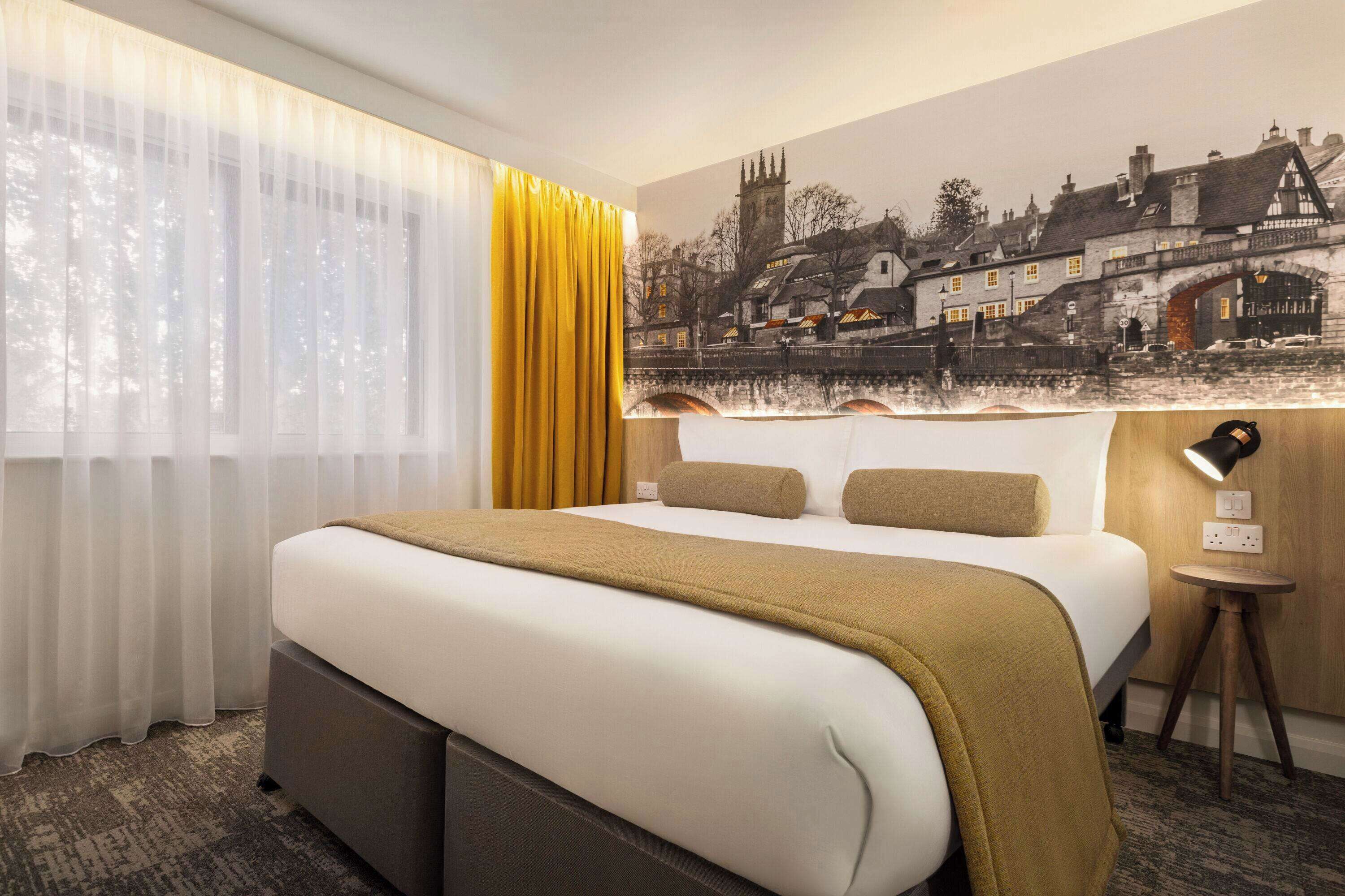 apartment, 2 bedrooms (1 king, 2 twin, and 1 sofabed) | desk, laptop workspace, free cots/infant beds, free wifi