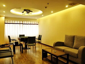 TV, pay films - Laurel Hotel (Beijing)